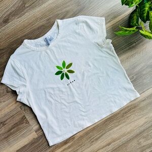 Divided H&M Hand Painted Green Leaf Design Graphic White Tee - Size M